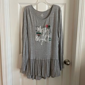Disney Christmas Long-Sleeved Peplum Top. Heather Gray w/ Red/Green, Size XXL.